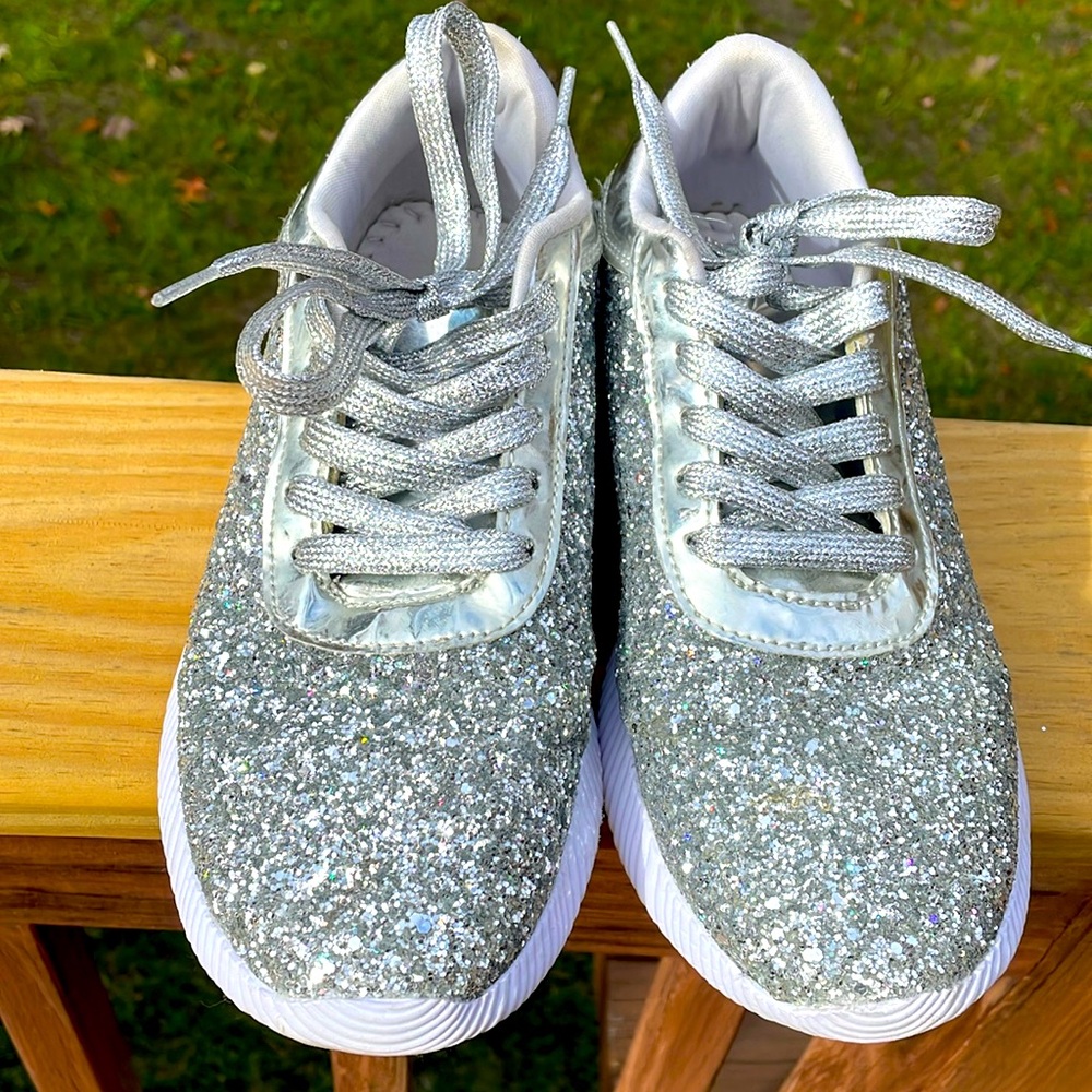 Forever sneakers
